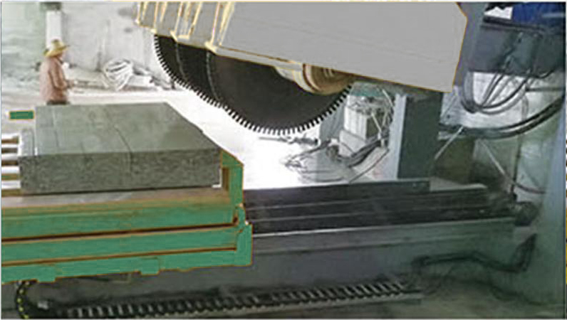 Hualong Stone Machinery Ganite Kerbstone HLSQ3-2600 için 3 Diskli Bordür Taş Kesme Makinesi